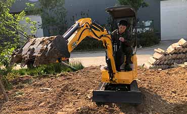 中國農(nóng)村對(duì)小型挖掘機(jī)的需求現(xiàn)狀